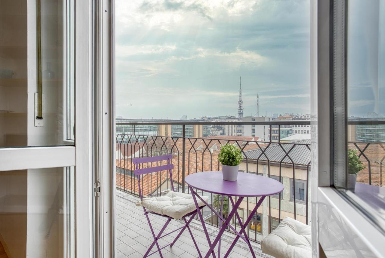 Joivy Vibrant Studio With Balcony Mediolan Zewnętrze zdjęcie